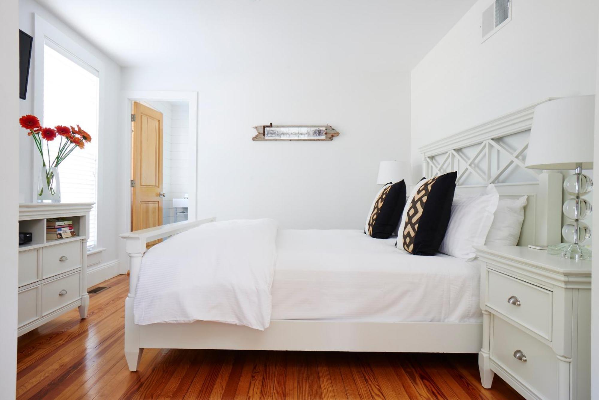 Seven Resort Style Inn Near Beach Shelter Island Heights Экстерьер фото